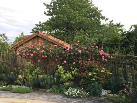 Loft Atypique Bed & Breakfast Villeneuve-de-Riviere Exterior photo