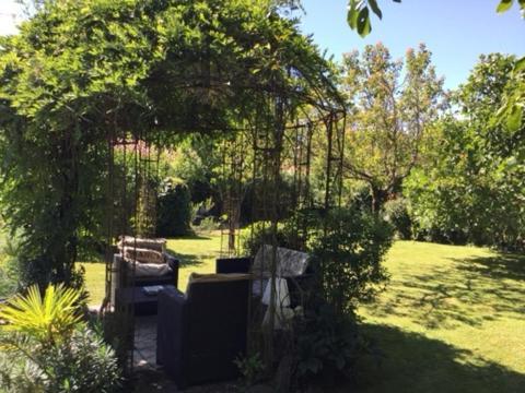 Loft Atypique Bed & Breakfast Villeneuve-de-Riviere Exterior photo